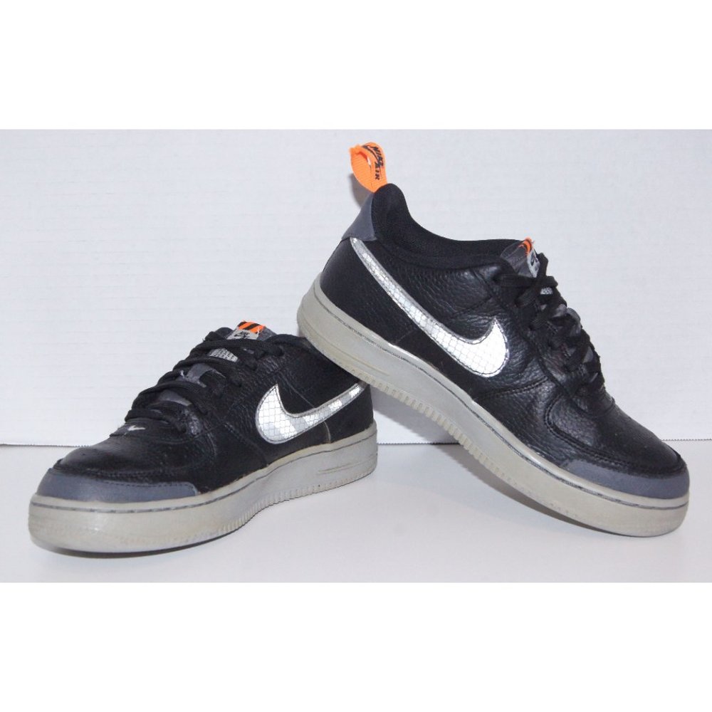 Air Force 1 Under Construction - Picture 9 of 12